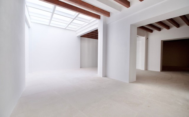 SWOPAL10522 Potential three bedroom groundfloor apartment in Palma's old town