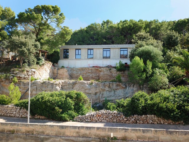 CAV40573 Detached villa with lots of potential close to the beach in Cala San Vicente