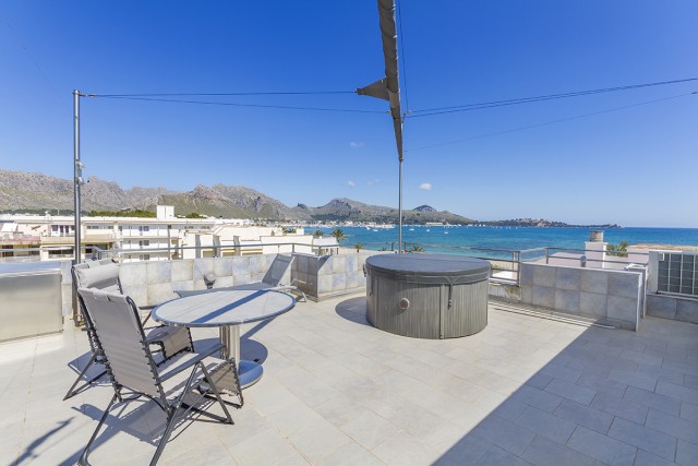 PTP11835 Frontline penthouse with amazing sea views in Puerto Pollensa