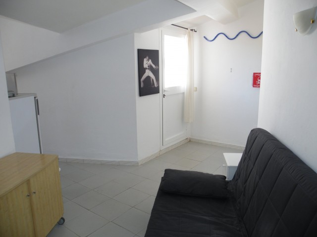 lounge area 1 to terrace