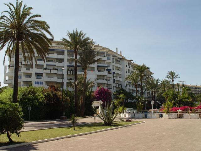 Apartment for Sale - 185.000€ - Puerto Banús, Costa del Sol - Ref: 2791