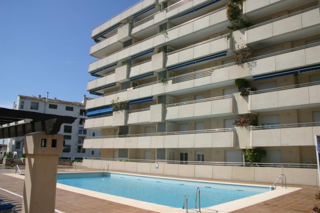 Apartment for Rent - 900€/month - Puerto Banús, Costa del Sol - Ref: 3365