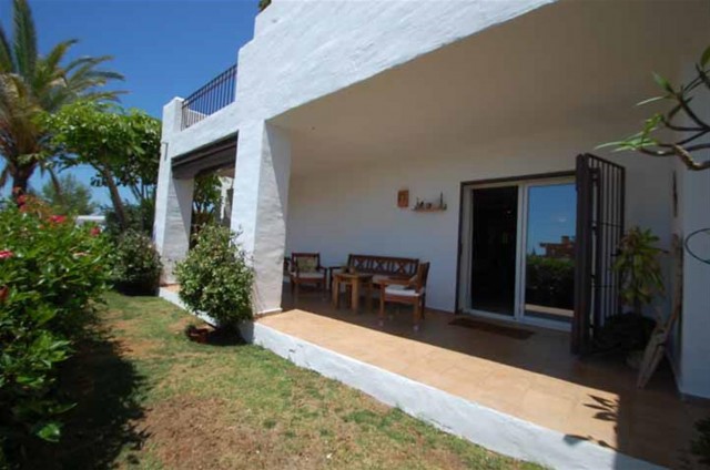 Apartment for Rent - 1.000€/month - Nueva Andalucía, Costa del Sol - Ref: 4522
