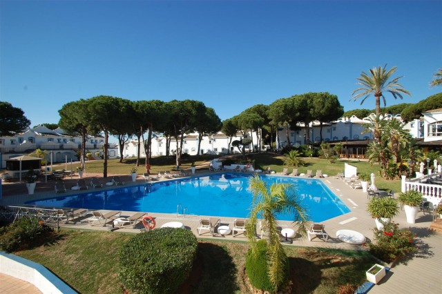 Apartment for Sale - 169.500€ - La Reserva de Marbella, Costa del Sol - Ref: 5344