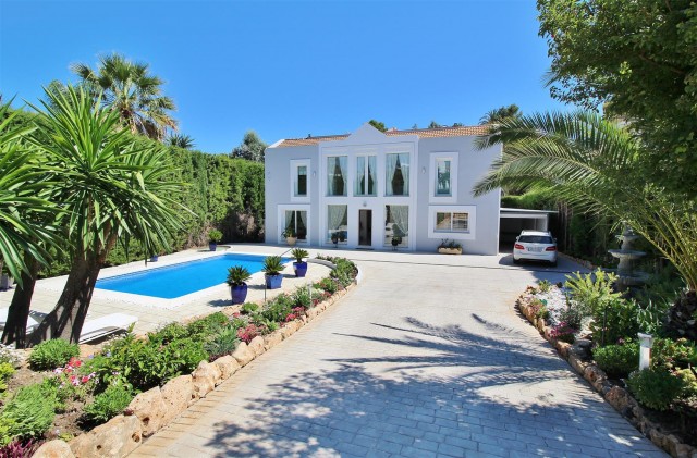 Villa for Rent - from 12.000€/week - Nueva Andalucía, Costa del Sol - Ref: 5395