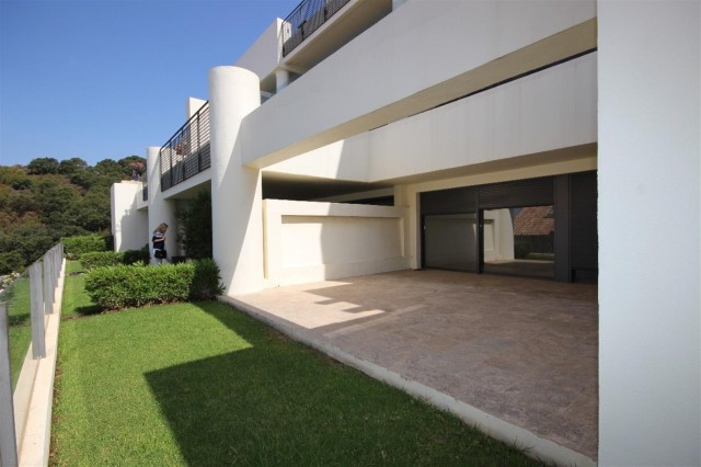 Apartment for Sale - 255.000€ - Los Monteros, Costa del Sol - Ref: 5421
