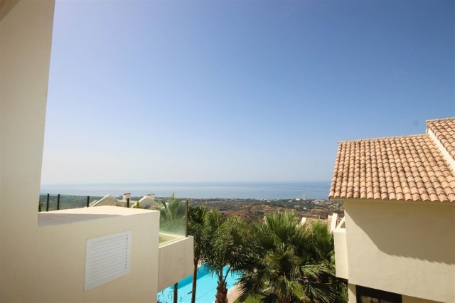 Apartment for Sale - 355.000€ - Los Monteros, Costa del Sol - Ref: 5423
