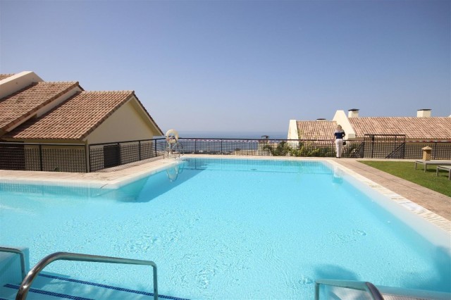 Apartment for Sale - 455.000€ - Los Monteros, Costa del Sol - Ref: 5425