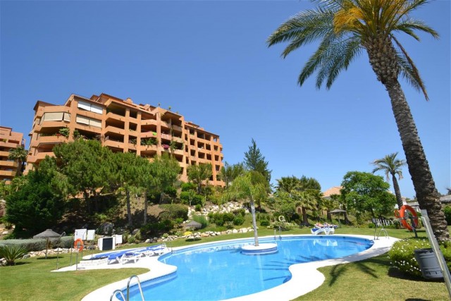 Apartment for Sale - 255.000€ - New Golden Mile, Costa del Sol - Ref: 5458