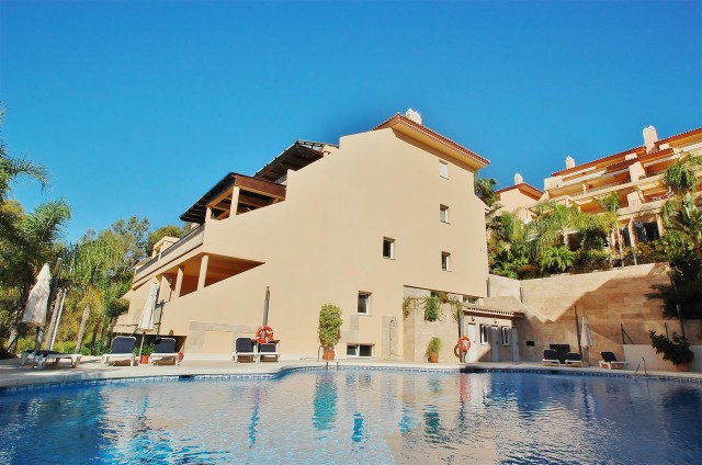 Apartment for Sale - 549.000€ - Nueva Andalucía, Costa del Sol - Ref: 5875