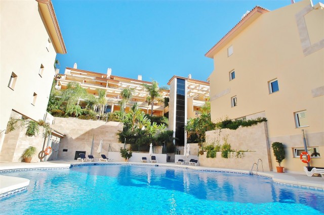 Apartment for Sale - 265.000€ - Nueva Andalucía, Costa del Sol - Ref: 5962
