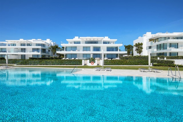 Apartment for Sale - 3.200.000€ - Estepona, Costa del Sol - Ref: 6010