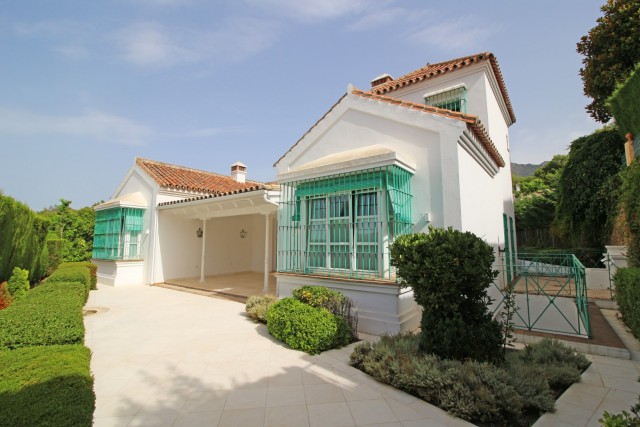 Villa for Sale - 1.985.000€ - Golden Mile, Costa del Sol - Ref: 6072