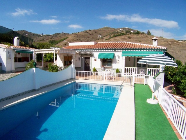 Fantastic Finca just 4.5km from Nerja & 2km from the beach.