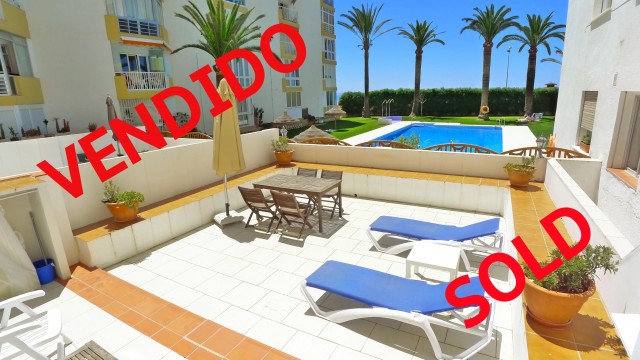 Front line 2 bedroom apartment in Torresol (Torrecilla), with large private terrace and communal pool.