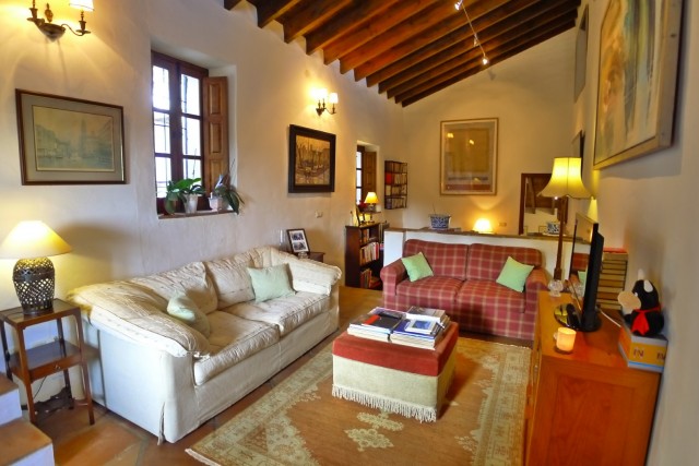 Country house in the Barranco del Puerto area, 7 minutes from Nerja.