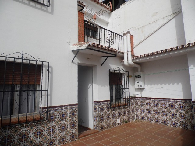 Casa de Pueblo en venta en Riogordo Málaga-1