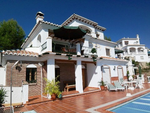 Villa en venta en Frigiliana Málaga-1