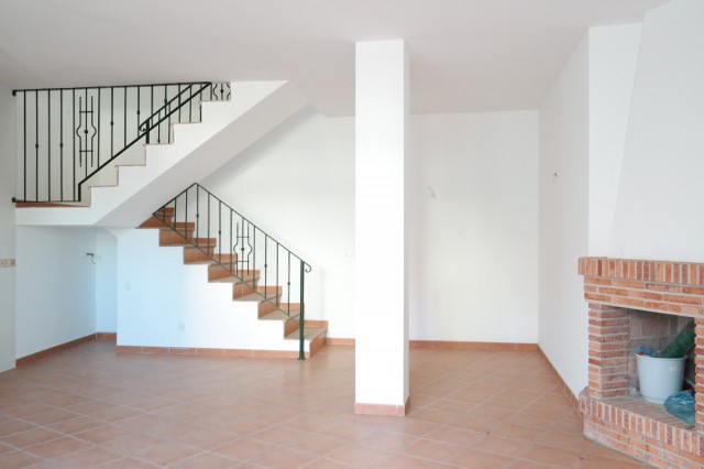 Casa de Pueblo en venta en Sayalonga Málaga-1