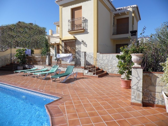 Villa en venta en Nerja Málaga-1