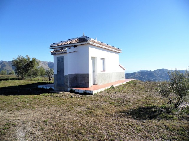 Casa de Campo en venta en Canillas de Albaida Málaga-1