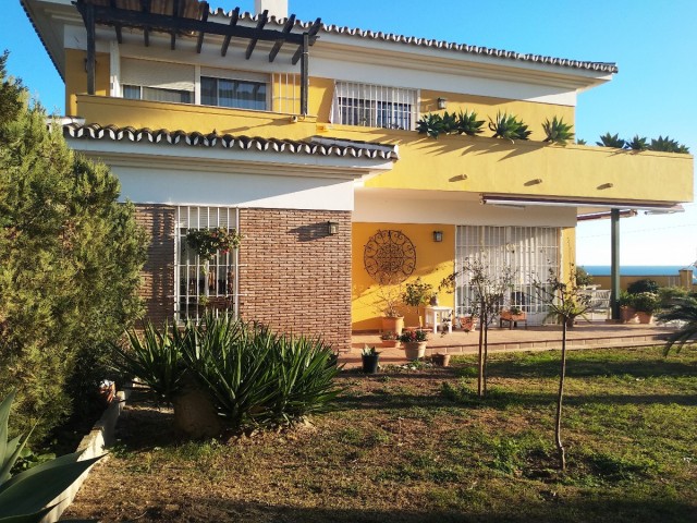 Villa en venta en Algarrobo Costa Algarrobo, Málaga-1