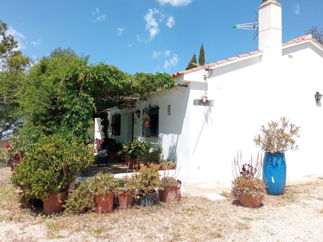 Country Home for sale in Colmenar Málaga-1