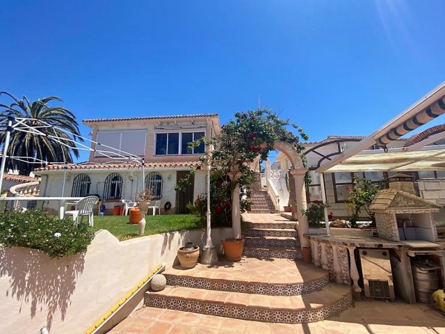 Villa en venta en Torrox Costa Torrox, Málaga-1