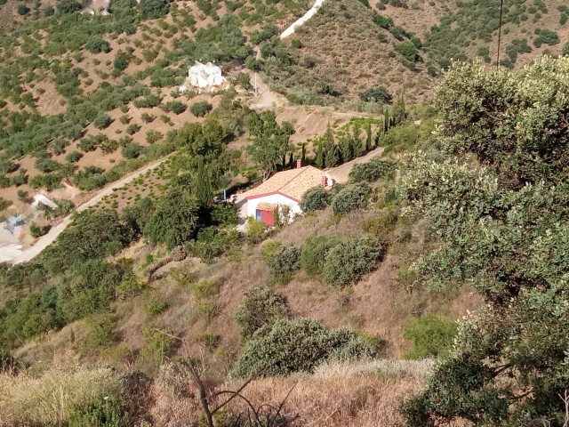 Country Home for sale in Colmenar Málaga-1
