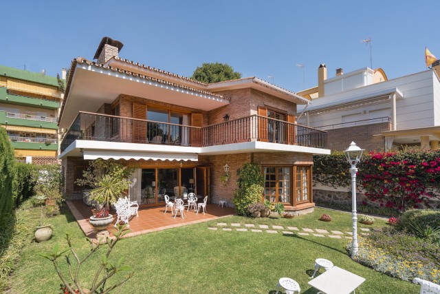 Detached Villa In vendita in El Palo, Málaga, Málaga, Spagna