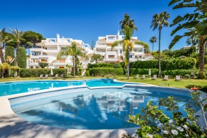 Maisonette-Wohnung zu verkaufen auf Alcores del Golf, Marbella, Málaga, Spanien