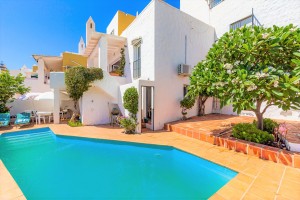 Freistehende Villa zu verkaufen auf Casa Blanca, Nerja, Málaga, Spanien