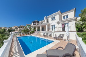 Villa for sale in Golf Santa María, Marbella, Málaga, Spain