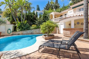 Villa en venta en Nueva Andalucía, Marbella, Málaga, España