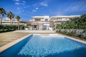 Villa for sale in New Golden Mile, Estepona, Málaga, Spain