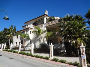 1620 - Lägenhet för uthyrning i Los Monteros Playa, Marbella, Málaga, Spanien