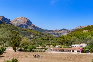 Unique country house in one of the most beautiful valleys near Pollensa