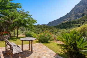 Overwhelmingly beautiful Mallorcan manor located in pure nature with unbelievable views