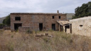 Excellent country house to be reformed in the area of Almadrava, Pollensa