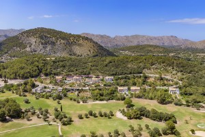 Spacious building plots in the exclusive location of Golf Pollensa