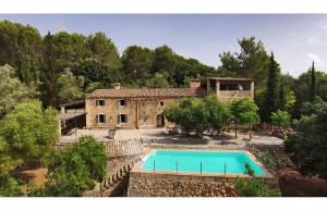 Authentic country house set in the stunning nature on Artà''s immediate outskirts