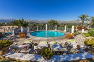 Fabulous finca with pool in the heart of Pollensa´s countryside