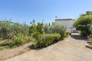 5 bedroom house with fabulous views in a peaceful location in Pollensa old town