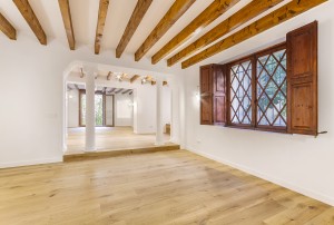Spacious duplex apartment close to the St. Mary Cathedral in Palma