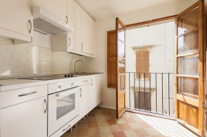Unique town house with commercial premises for sale in the best street in Pollensa