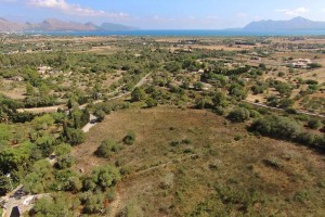 Rustic plot of land with spectacular sea views and building license for sale near Pollensa