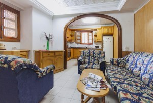 Attractive apartment needing renovation in old town Pollensa