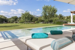Stylish luxury villa with guest house and summer kitchen in Pollensa´s tranquil countryside