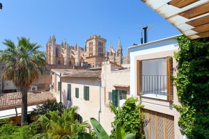 Large town house with panoramic views and stylish interior in Calatrava, Palma