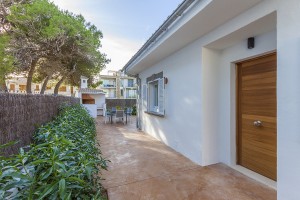 Charming semi-detached house with great outside space near the Muro beach